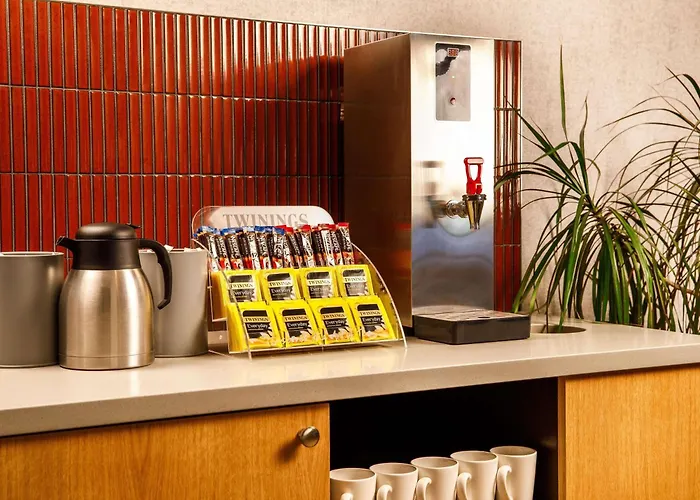 Leicester Hotels
