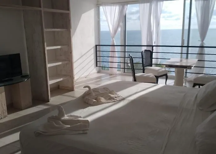 Cocos Camp Love Haters (Adults Only) Acapulco