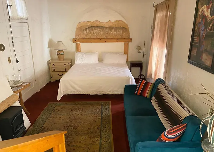 Bisbee Grand Hotel, Saloon, And Music Venue