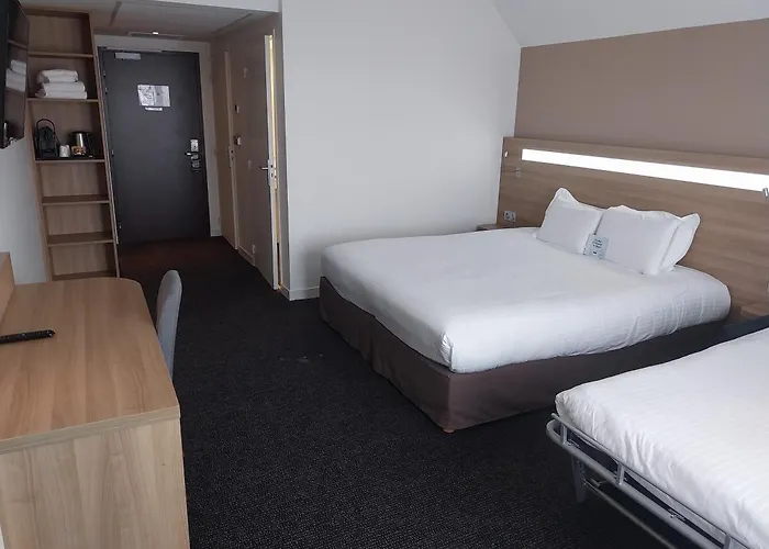 Kyriad Hotel Laval