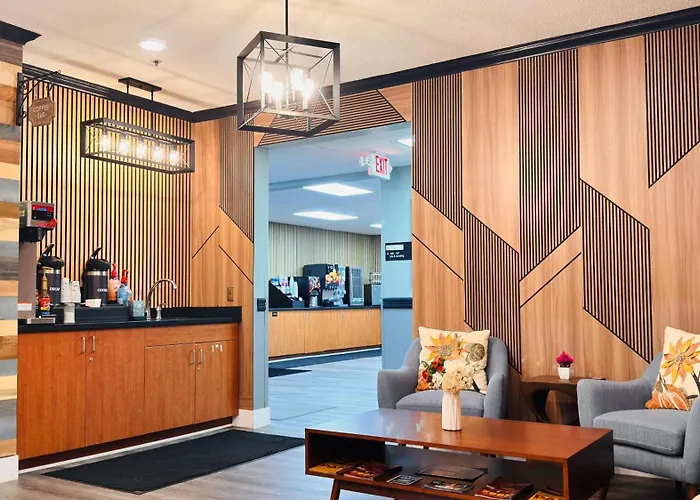 Blaine Town Inn & Suites