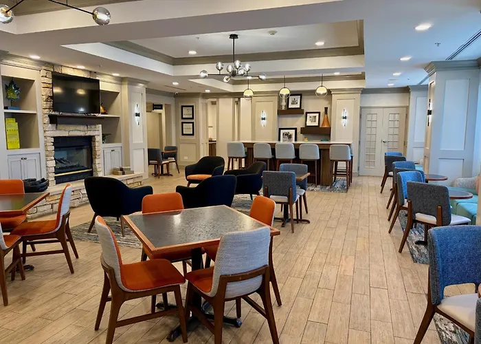 McHenry Hotels