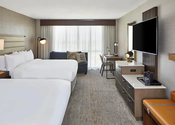 Renaissance Mobile Riverview Plaza Hotel