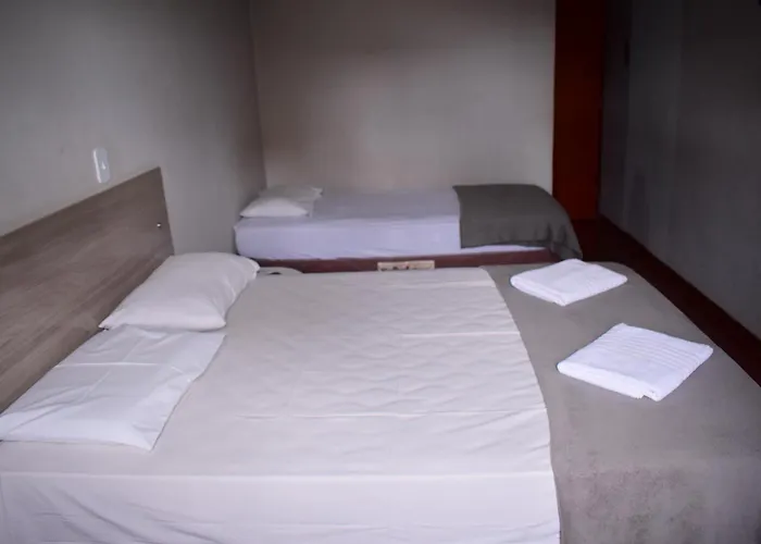 Hotel Imperador Caldas Novas - GO - Facil acesso aos parques aquaticos e polo gastronômico noturno