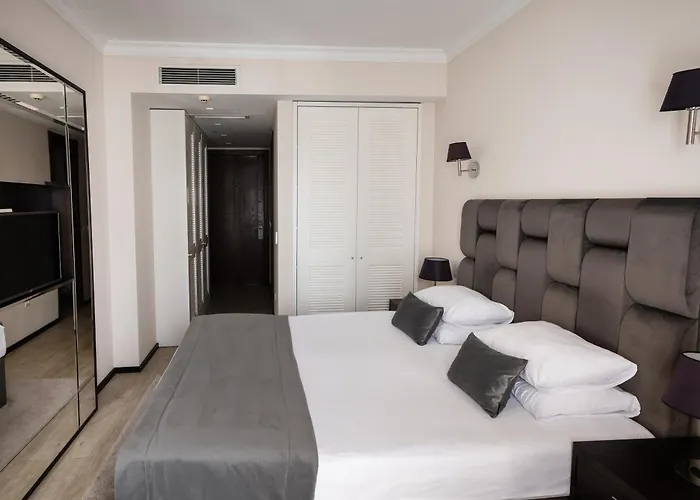 Hotel Moskva Budva