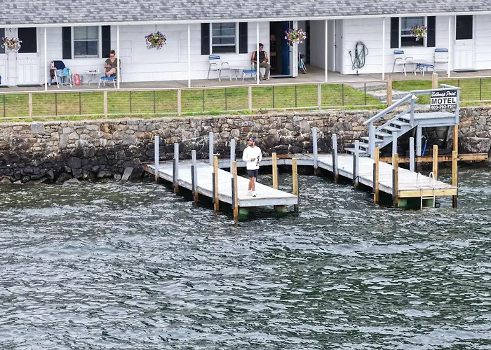 Belknap Point Inn Gilford
