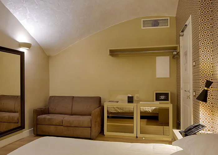 Caruso Place Luxury Rooms & Suites