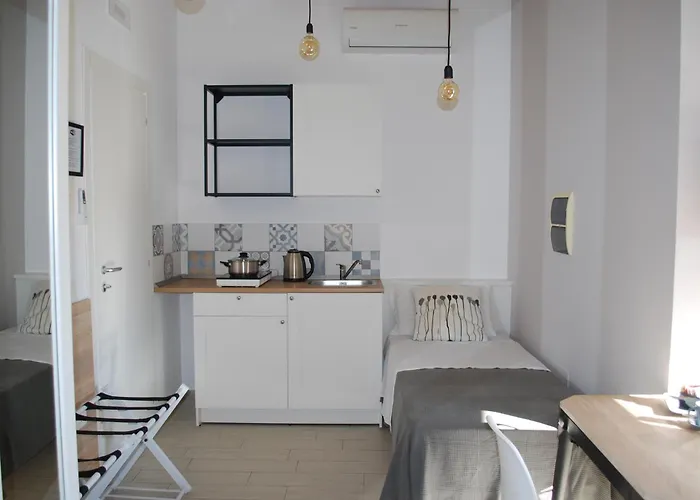 Al Faro Bianco B&B e Residence con parcheggio