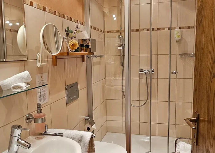 Hotels in Hatzenport