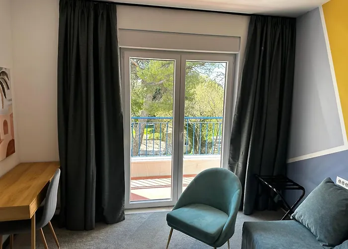 Hotel Elu Iris
