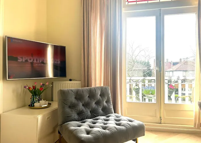 Lovely Spacious Apartment