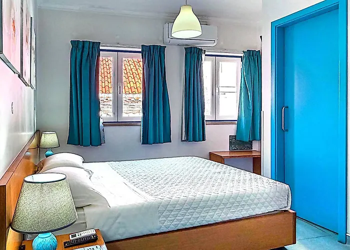 Weaa Hotel