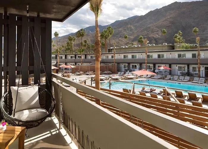 V Capri Palm Springs, A Dolce By Wyndham Hotel