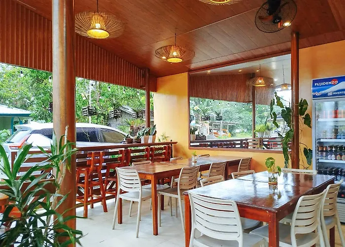 Reddoorz At Balai Malinawon Siargao