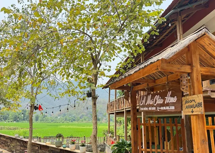 Hotels in Mai Châu