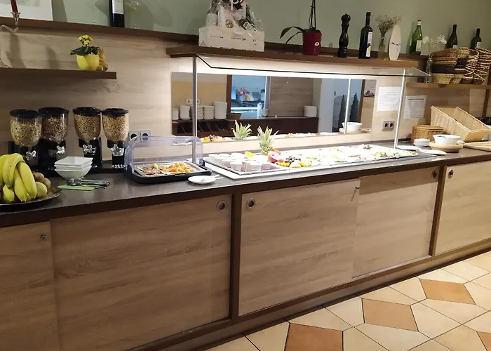 Hotel LEANO