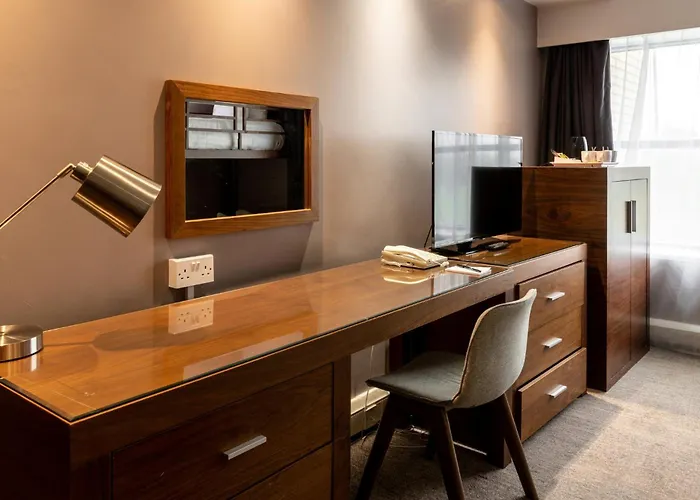 Crawley (West Sussex) City Center Hotels
