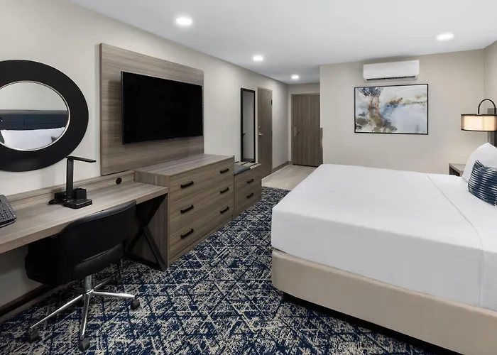 Hotels in Irving