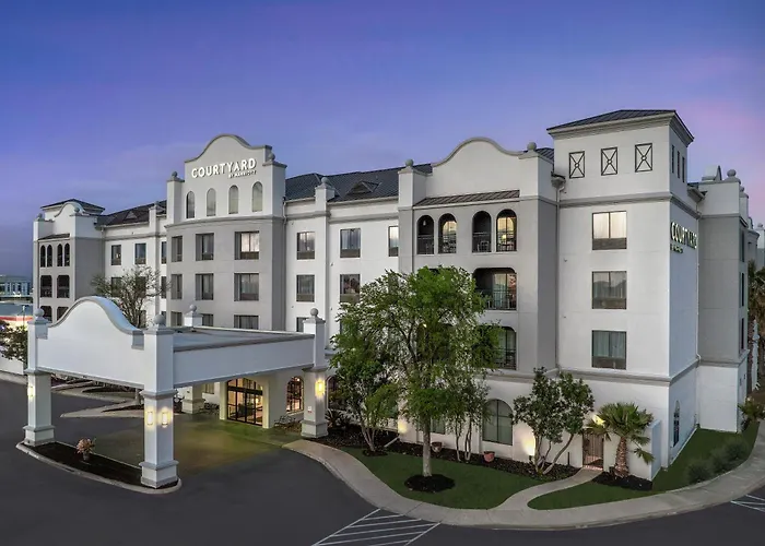 Courtyard By Marriott San Antonio Seaworld Westover Hills