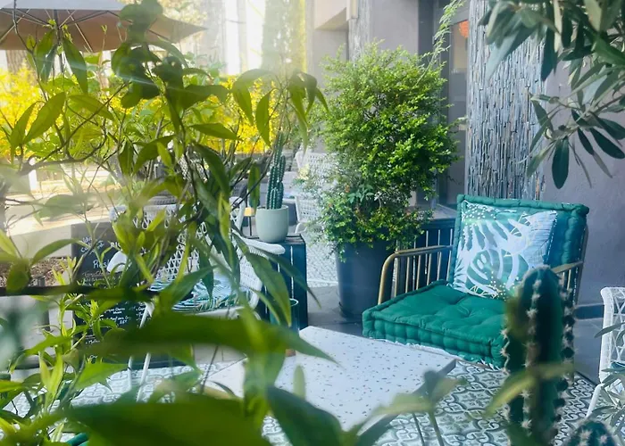 Le Safari Hotel Restaurant