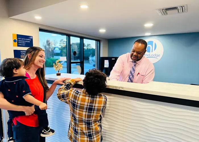 Newnan Hotels