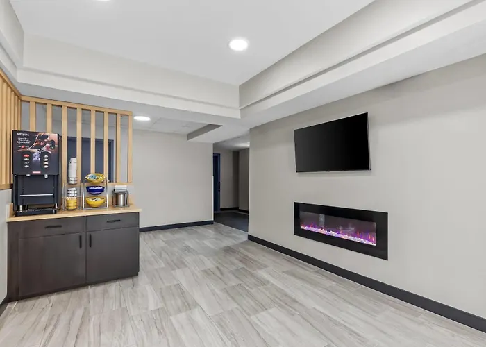 Days Inn & Suites By Wyndham Union City