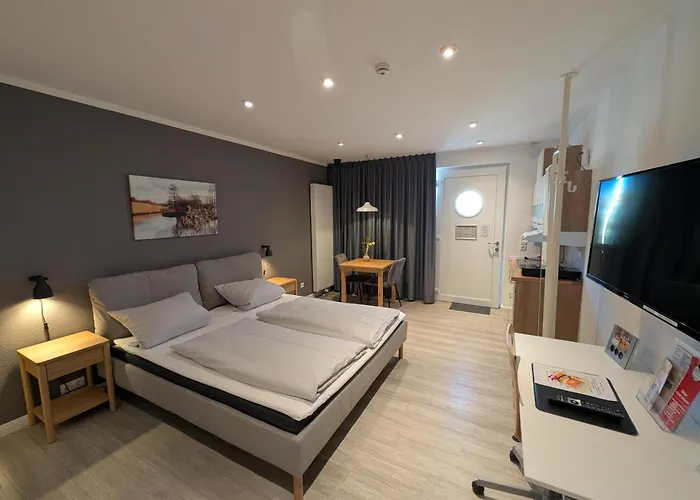 Schäfers Hotel, Self-Check-in, Cafe und Bäcker am Hotel Vechta