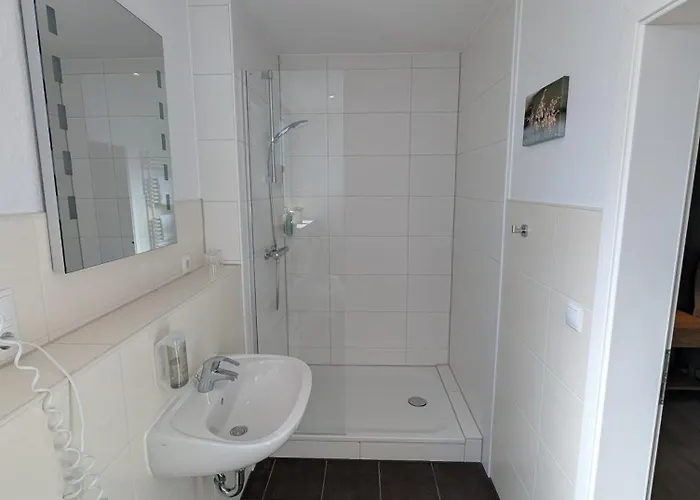 Schäfers Hotel, Self-Check-in, Cafe und Bäcker am Hotel Vechta