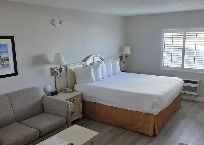 Best Western Ocean Sands Beach Resort