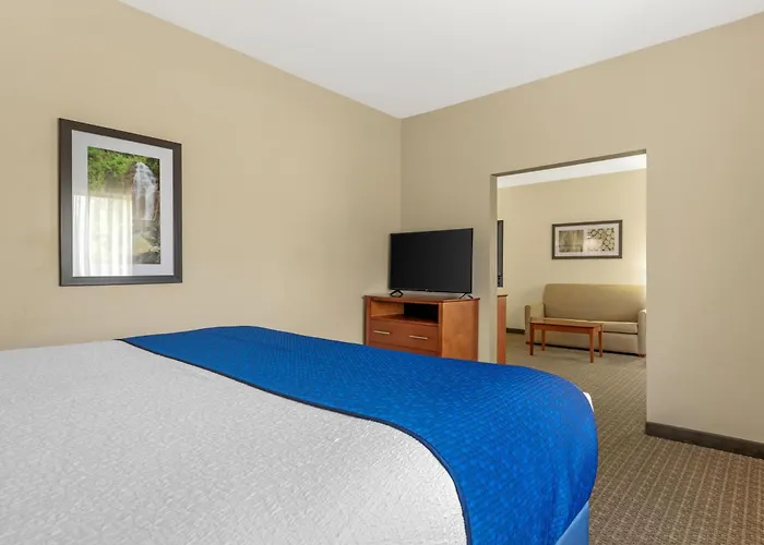 Neosho Hotels