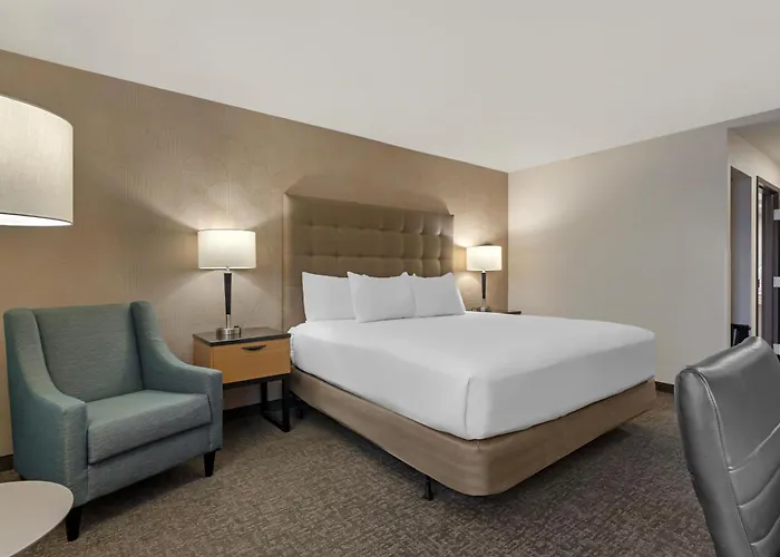 Drury Inn & Suites Joplin