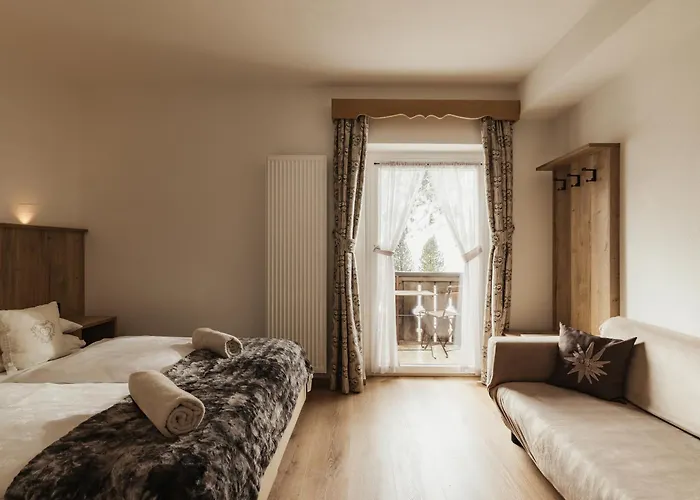 Hotel Monte Cherz Arabba