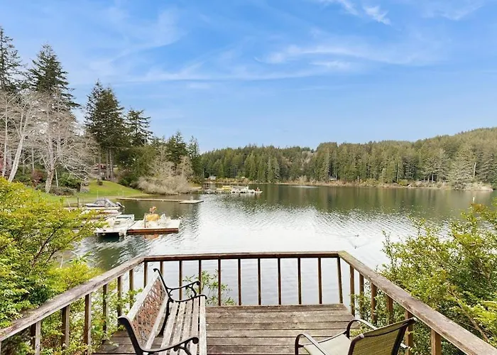 Marcia'S Mercer Lake Chateau