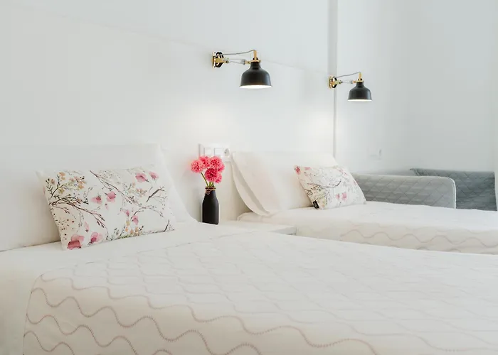Hostal La Isla Carboneras
