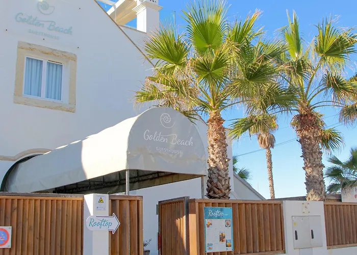Golden Beach Guest House & Rooftop Bar District de District de Faro