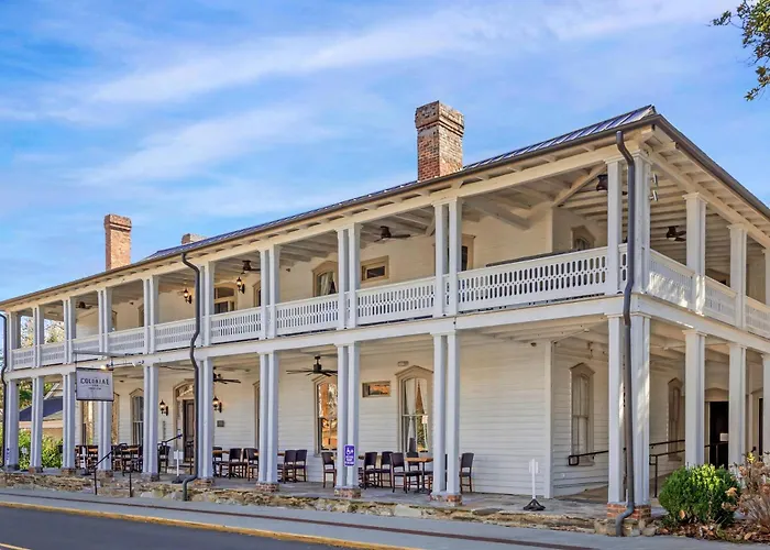 The Colonial Inn, An Ascend Collection Hotel Hillsborough