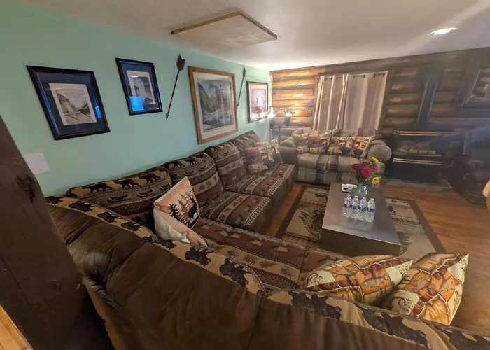 Yellowstone Motel - Adults Only - All Rooms Have Kitchens