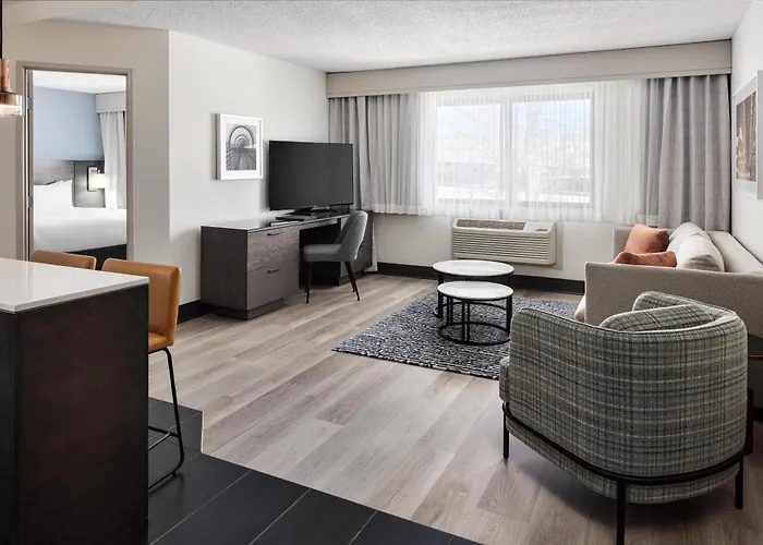 Doubletree By Hilton Racine Harbourwalk Hotel