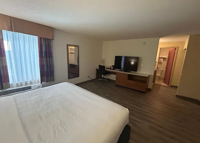 Quality Inn And Conference Center Greeley Downtown