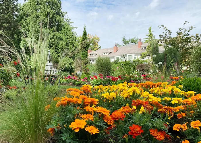 Hotels in Qualicum Beach