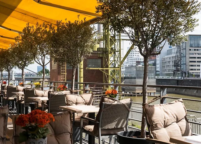 Courtyard By Marriott Duesseldorf Hafen Hotel