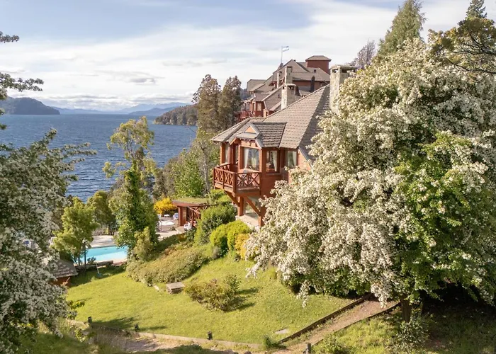 Charming Residences & Suites With Private Spa San Carlos de Bariloche