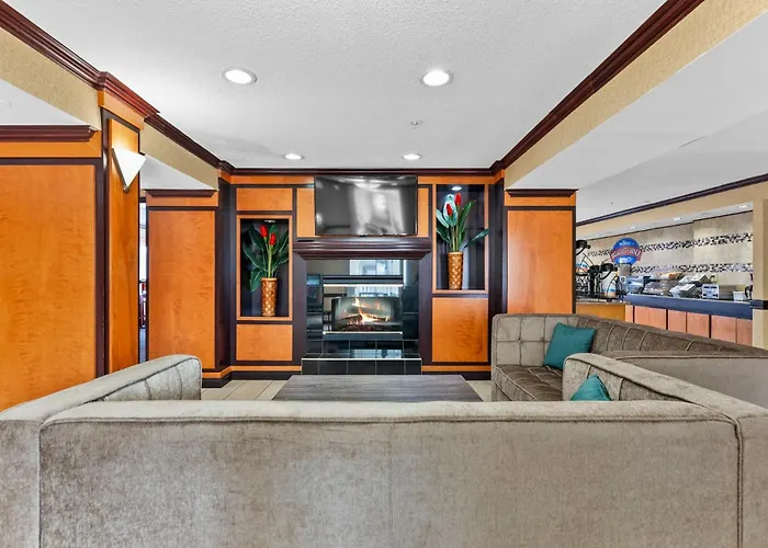 Madison Heights Hotels