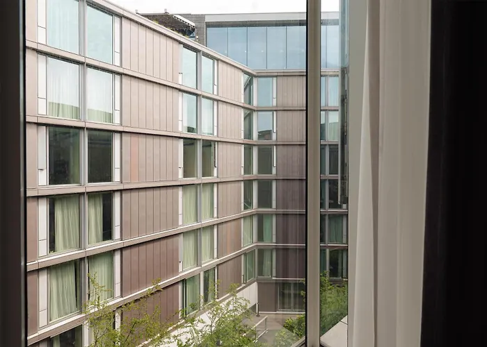 DoubleTree by Hilton Amsterdam Centraal Station