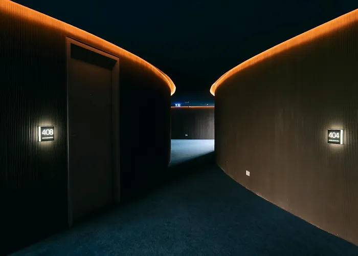Hotel Unique