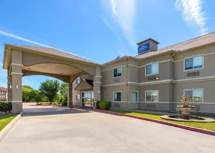 Baymont By Wyndham Texas City