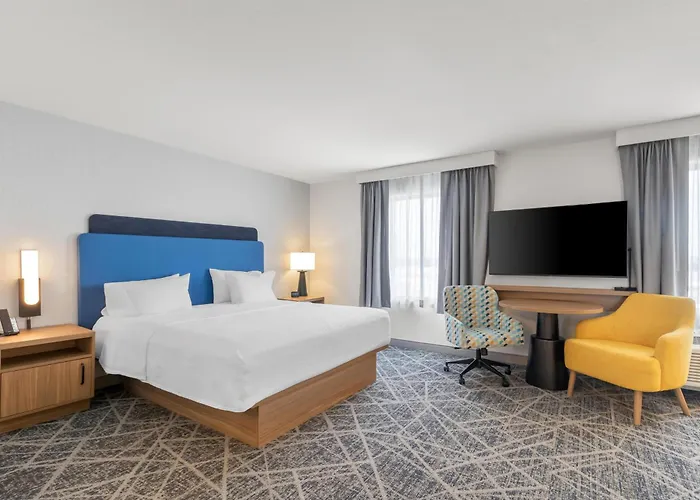 Hampton Inn & Suites New Castle, Pa