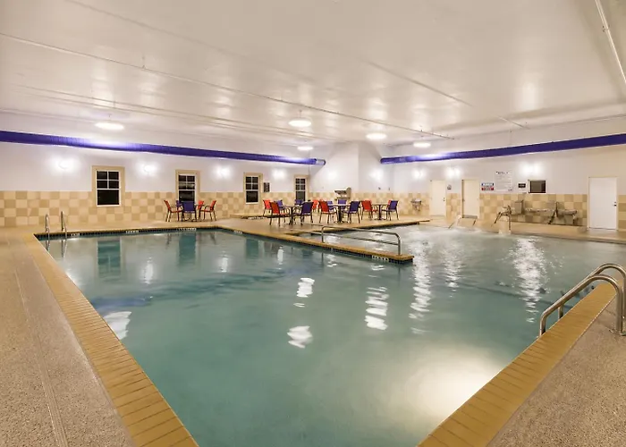 La Quinta By Wyndham Fargo-Medical Center Hotel