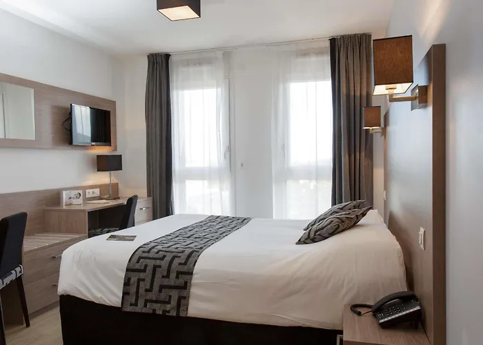 Tulip Inn Massy Palaiseau - Residence