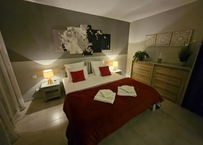 Prestige Suite B&B, La Demeure Des Cedres & Spa Cap D'Agde (Adults Only)